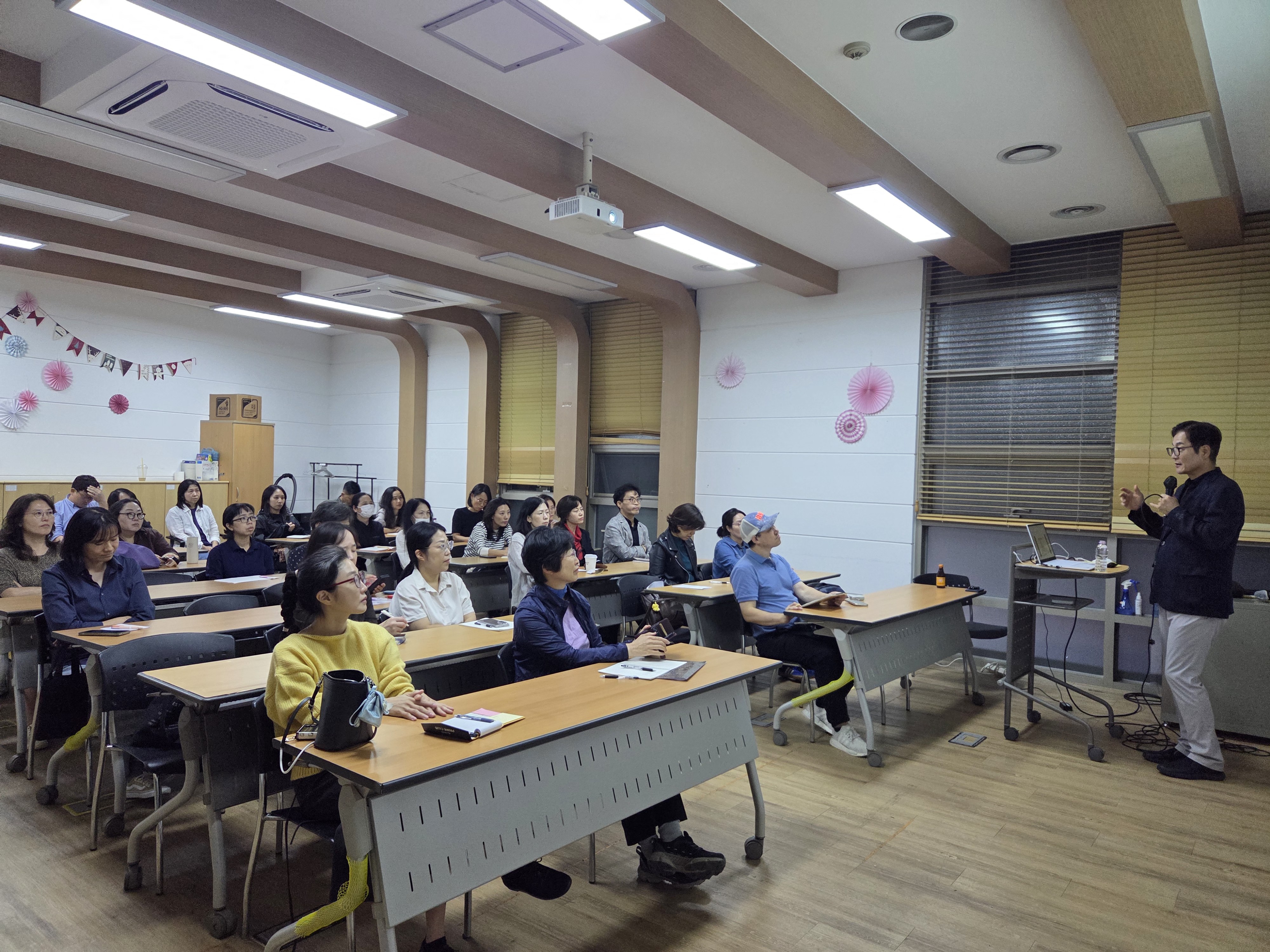 [강일] 국어 잘 하는 아이를 만드는 독서법 (서울대학교 교육학과 신종호교수) 3번째 이미지