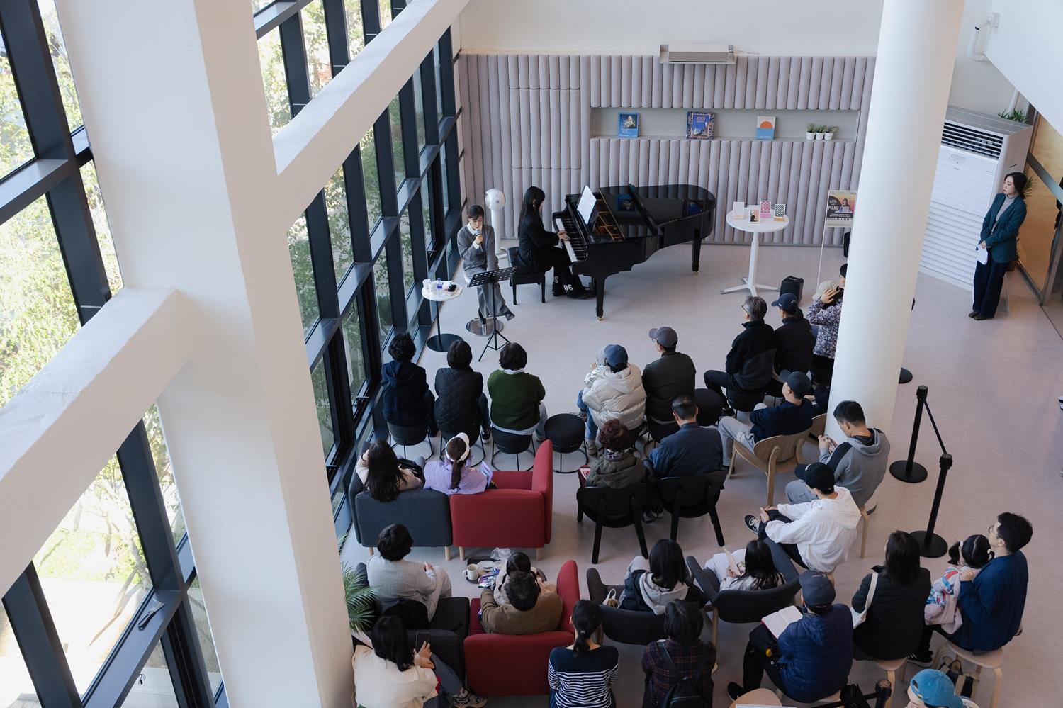 [사진모음집] 2025 강동북페스티벌 +박혜진 +김민서 +낭독 with piano 이미지 5