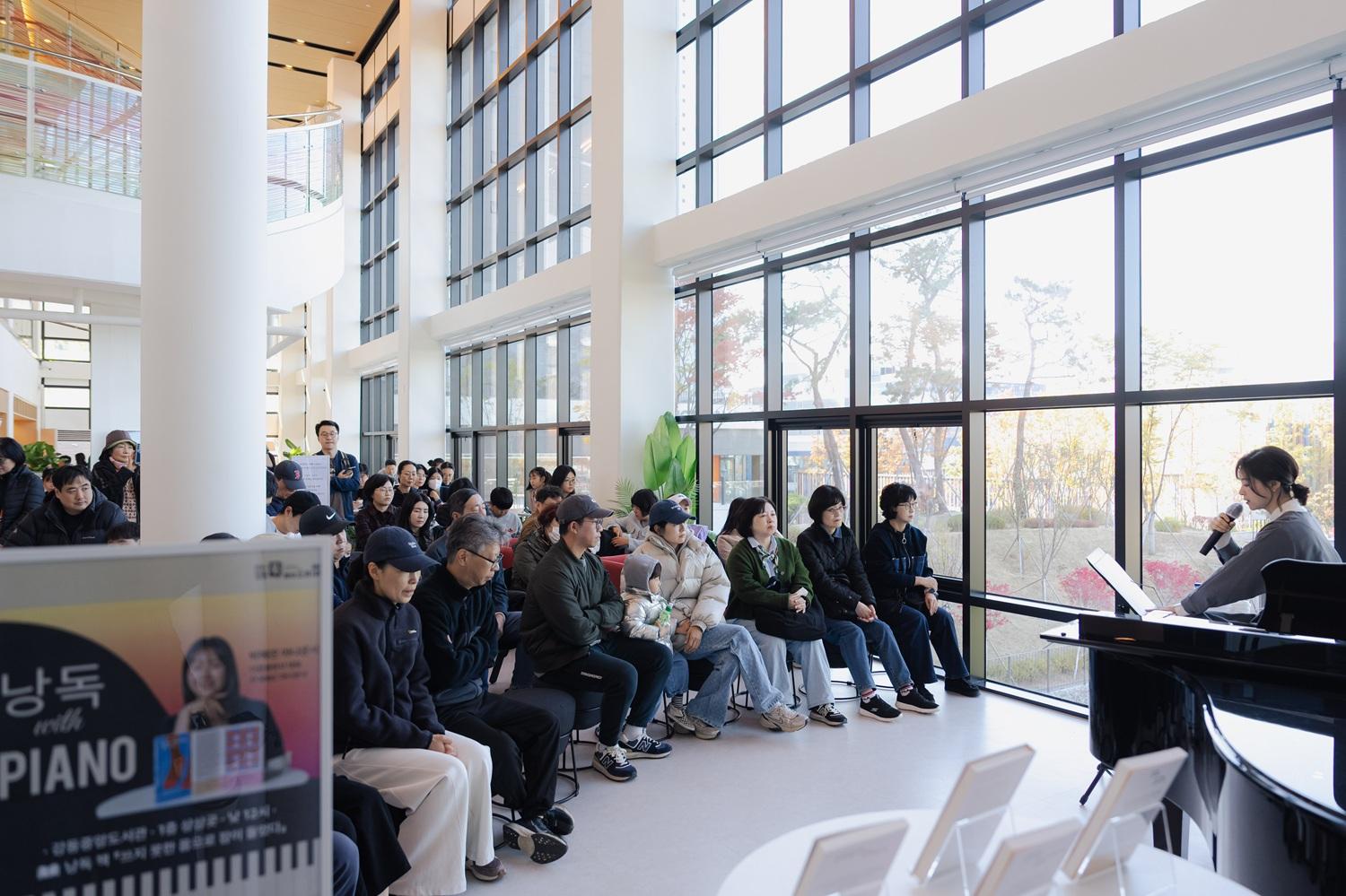 [사진모음집] 2025 강동북페스티벌 +박혜진 +김민서 +낭독 with piano 이미지 4