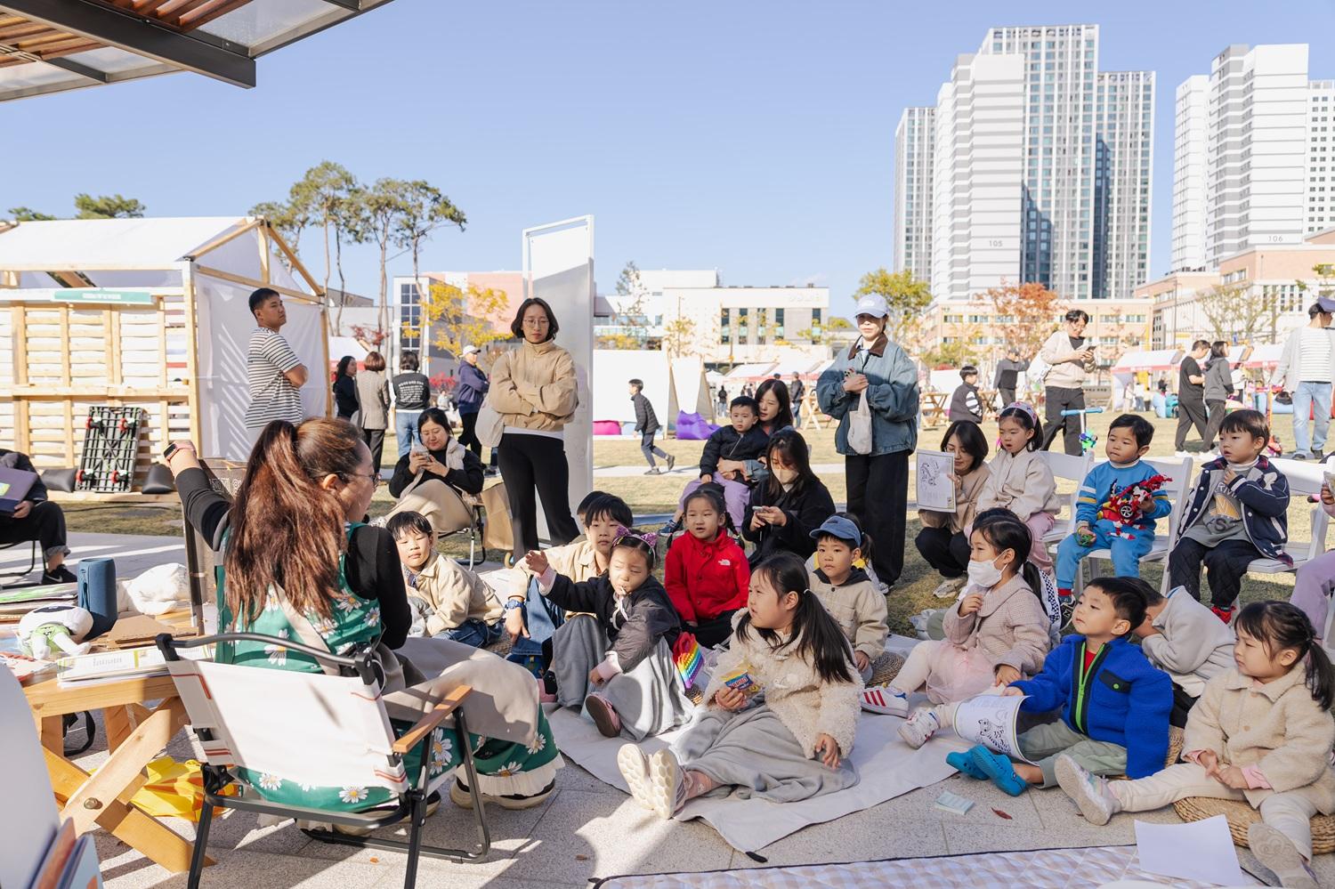 [사진모음집] 2025 강동북페스티벌 +그림책 +읽어주기 이미지 7
