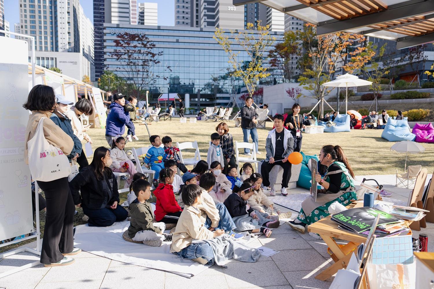 [사진모음집] 2025 강동북페스티벌 +그림책 +읽어주기 이미지 3